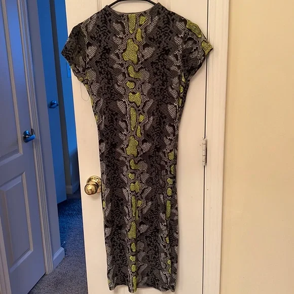 green emerald velvet dress R9014